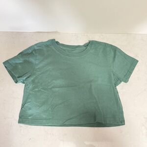 Urban Outfitters Cropped T-shirt - size XS